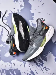 Men's Black - White Trendy Running Shoes, Tech Sports Style, Breathable Mesh Material, Fashionable & Eye - catching, Comfortable on Feet, Ideal for Running & Daily Outings