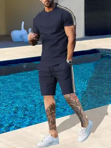 Men's Striped Print Short Sleeve Tee & Shorts Set, Loose Casual Round Neck T-shirt & Track Shorts, Summer Clothes Set for Men