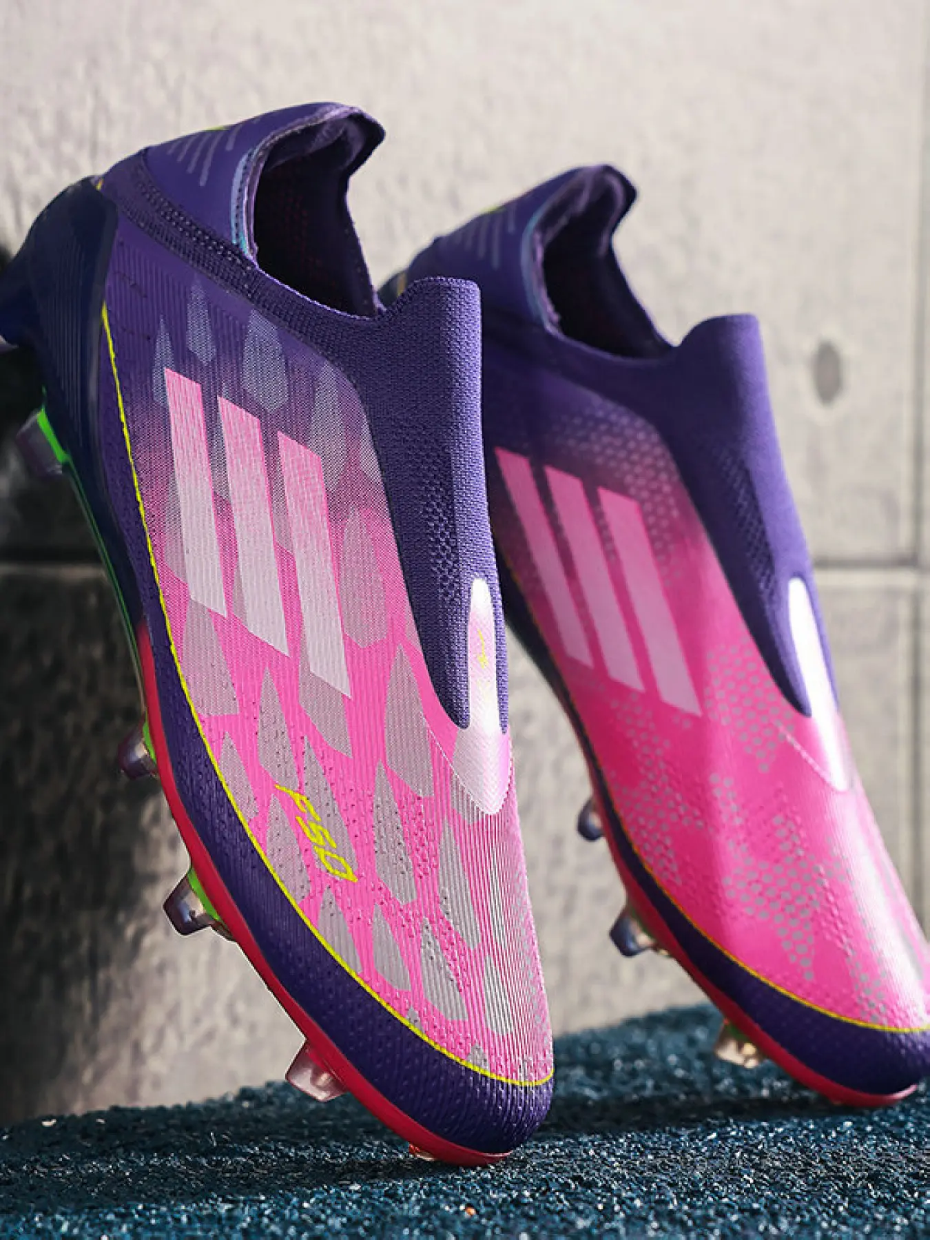 Unisex Professional Soccer Cleats Football Field Boots for Men Youth Students, Long-Stud Design, Durable Comfortable Sports Footwear TF Soccer Shoes for Indoor Outdoor Training Match Competition Soccer Shoes