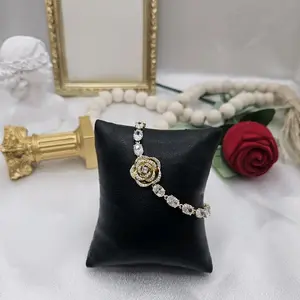 valdiviajewelry #2319 Flower bracelet, 14k gold plated, high quality