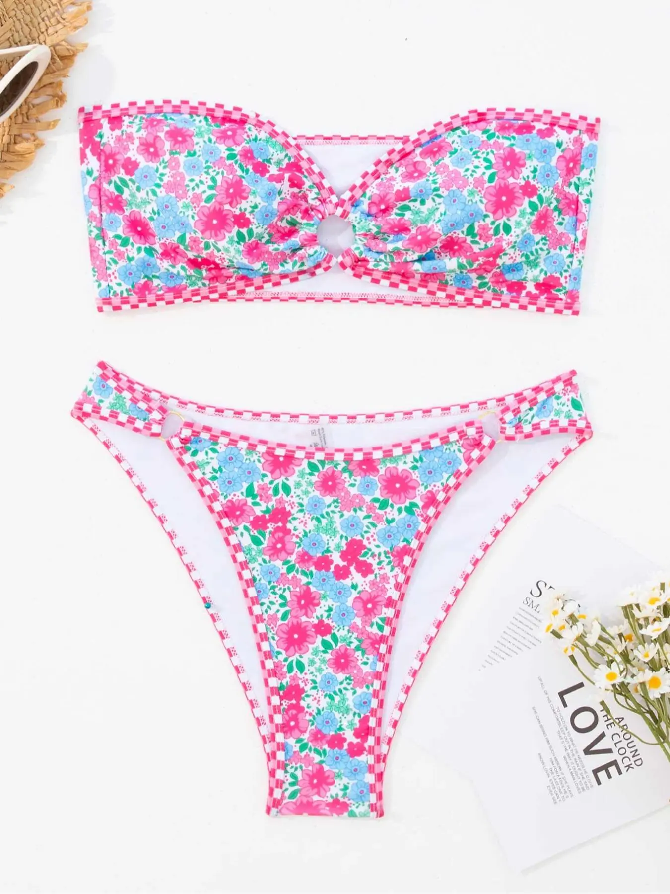Floral strapless bikini swimsuit, Beach bathing suit, sexy and charming vacation-style bikini set, Flower print bikini, Strapless Bandeau Bikini, Flower bikini sets, Summer swimsuits, Bandeau bikini top, Stylish bathing suit