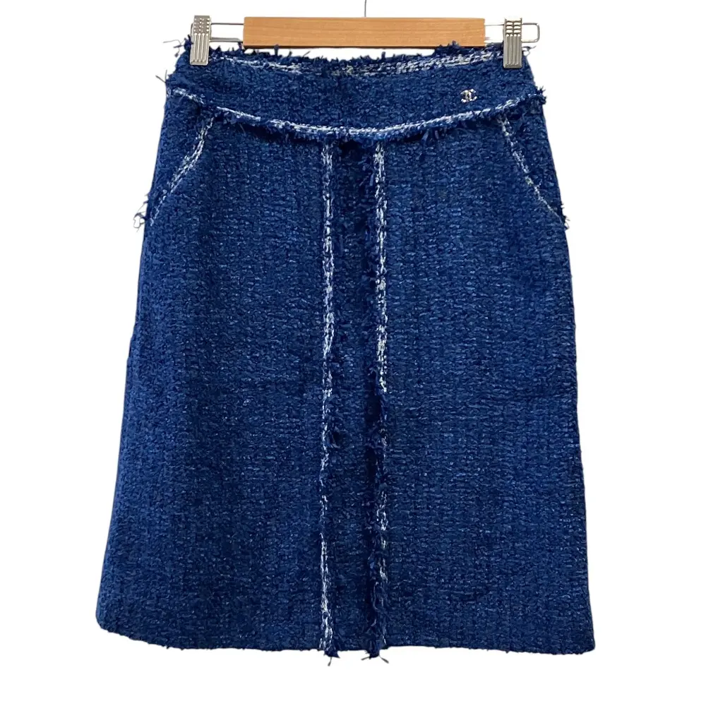 Pre-owned CHANEL Tweed Small Leather Goods Skirt