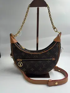 Pre-owned Louis Vuitton canvas Shoulder Bags LV Loop Bag (BF 12Z) YS1548