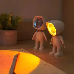 USB Night Light, Astronaut Sunset Light LED Decorative Night Light, Festival Atmosphere Light, Photo Fill Light, Background Light, Photography Light, Suitable For Gift Giving, Photography, Bedroom Room Decoration