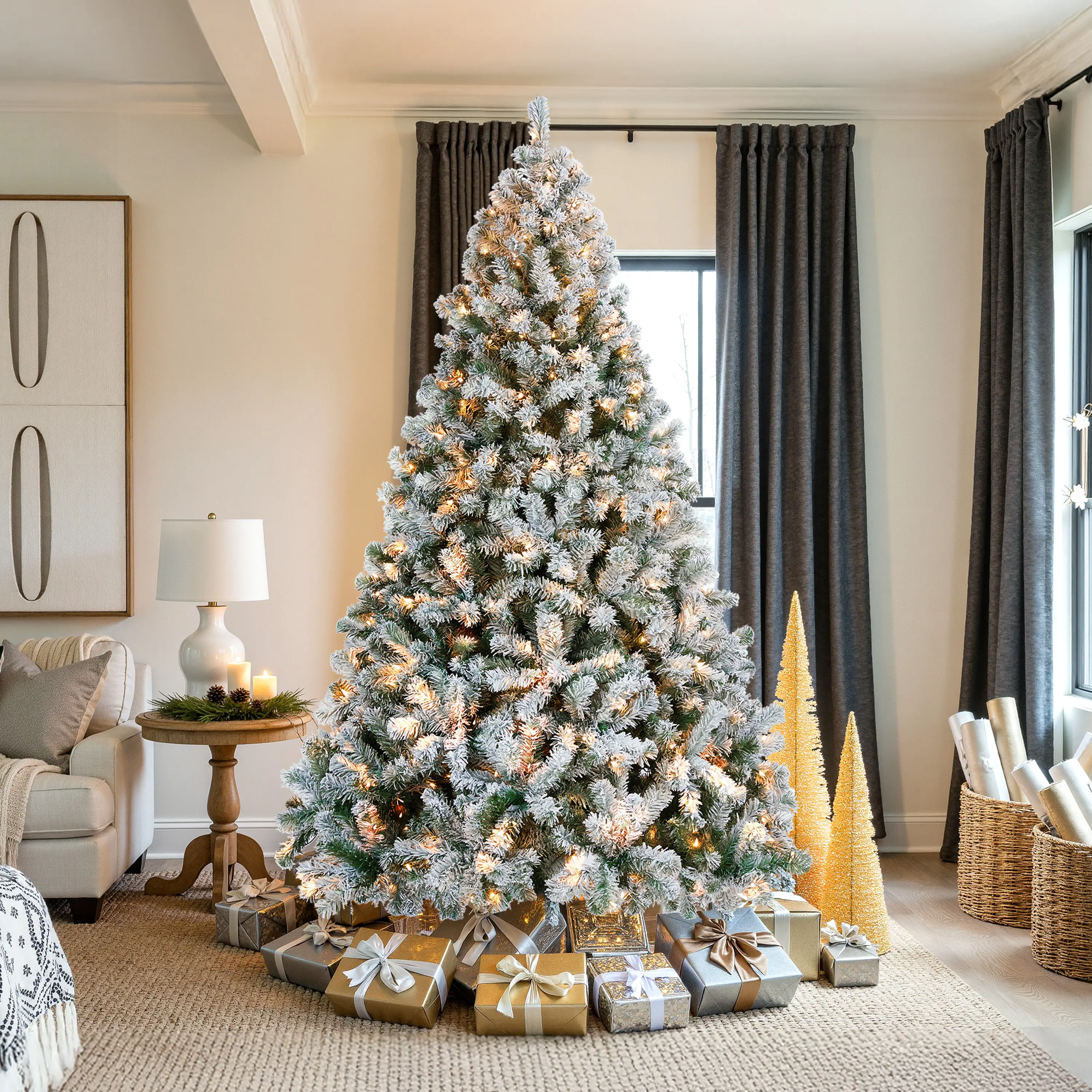 【Warm Lights】Yaheetech 4.5/6/7.5/9FT Snow-Flocked Pre-Lit Artificial Christmas Tree with Warm White Lights, Full Branch Tips and Foldable Metal Stand for Living Room, Home and Holiday Décor