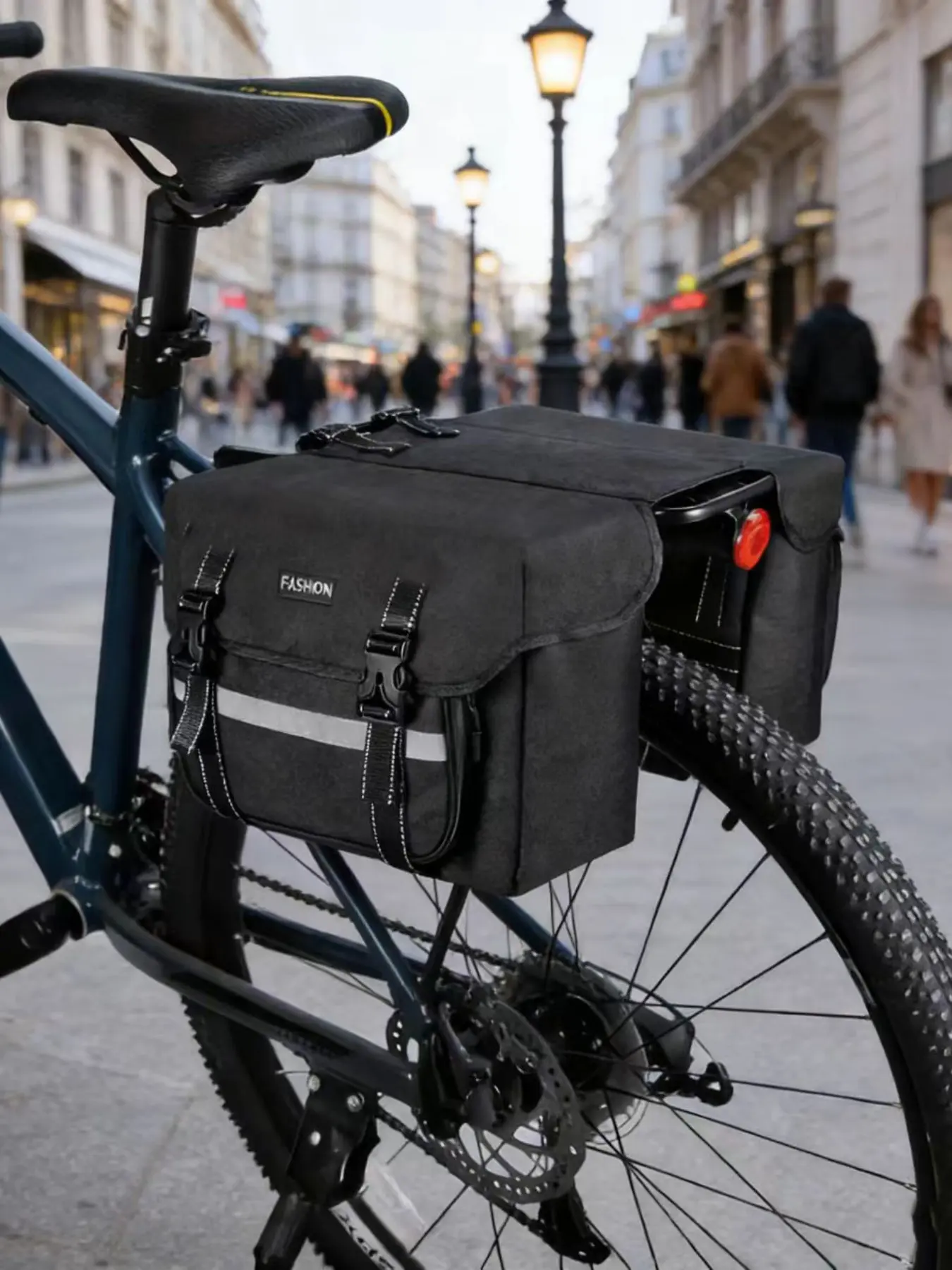 25L Oxford Fabric Bike Rear Seat Bag, Large Capacity, Portable, Tear-Resistant, Ideal for Cycling Accessories, Durable and Lightweight, Bike Rack Bag, Cycling Gear, Bicycle Accessories
