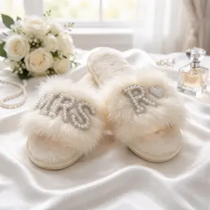 Taniri Mrs Slippers, Feather Pearl Bride Slippers for Women, Bridal Shower Gift, Bachelorette Party Gift, Wedding Morning Bridal Footwear, Soft Bridal Slide Slippers for Bride To Be Shoe Flipflop
