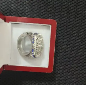 HY 2013 RING AND BOX SET