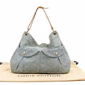 Pre-owned Louis Vuitton canvas Shoulder Bags $2000 Denim Daily GM Blue Clair