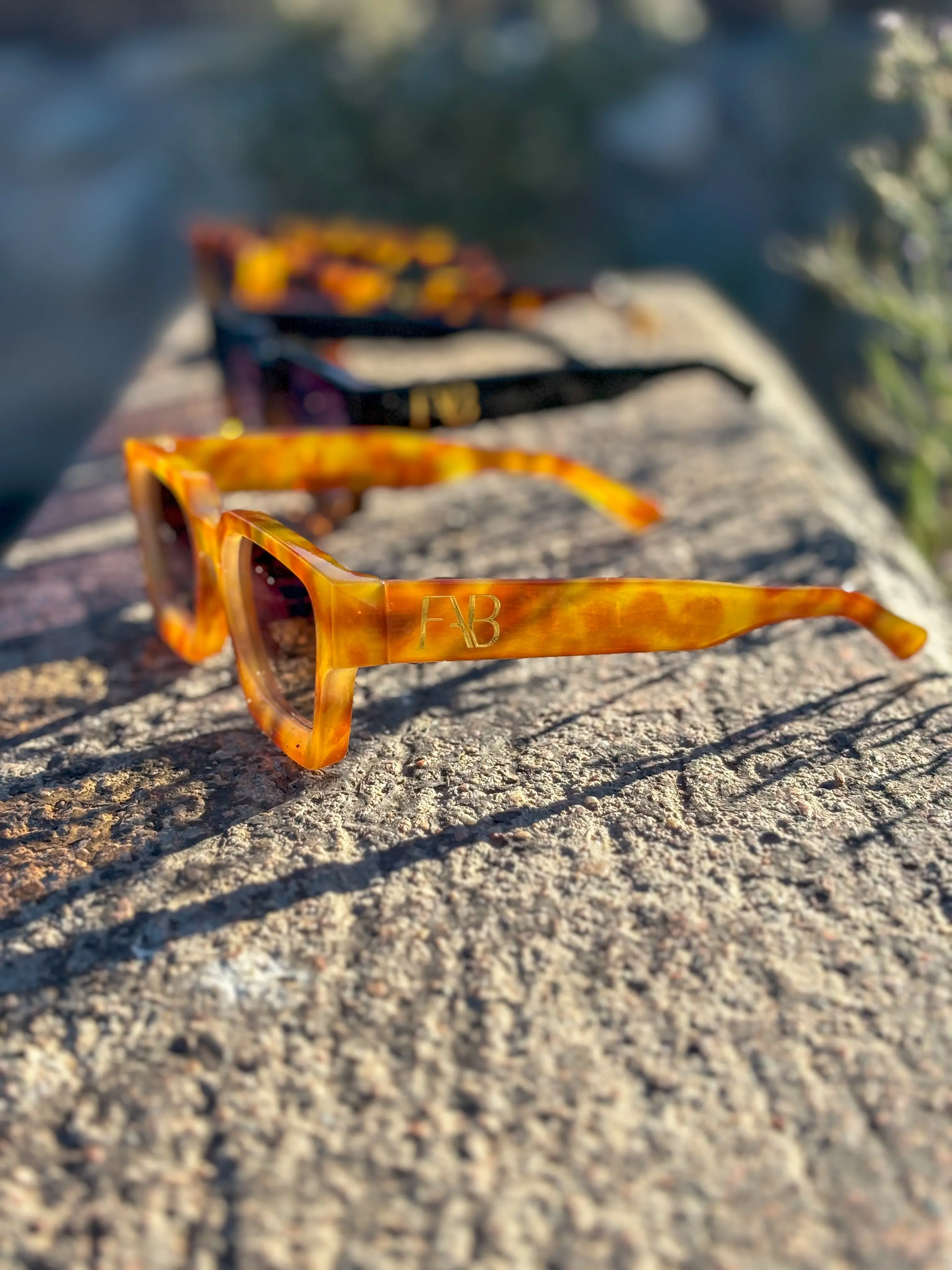 Lava Luxe Lava Luxe