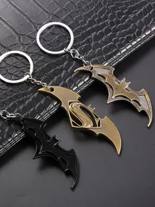 The trendy Halloween bat shaped keychain pendant is suitable for daily wear, vacation dates, and other occasions, and is also a surprising and exquisite small gift, Stainless Steel Keychain