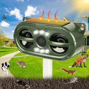 Solar-Powered Animal Repeller with Voice Alarm & LED Flashing Light, Effective Rat Deterrent for Orchards & Vegetable Gardens, Home Pest Control