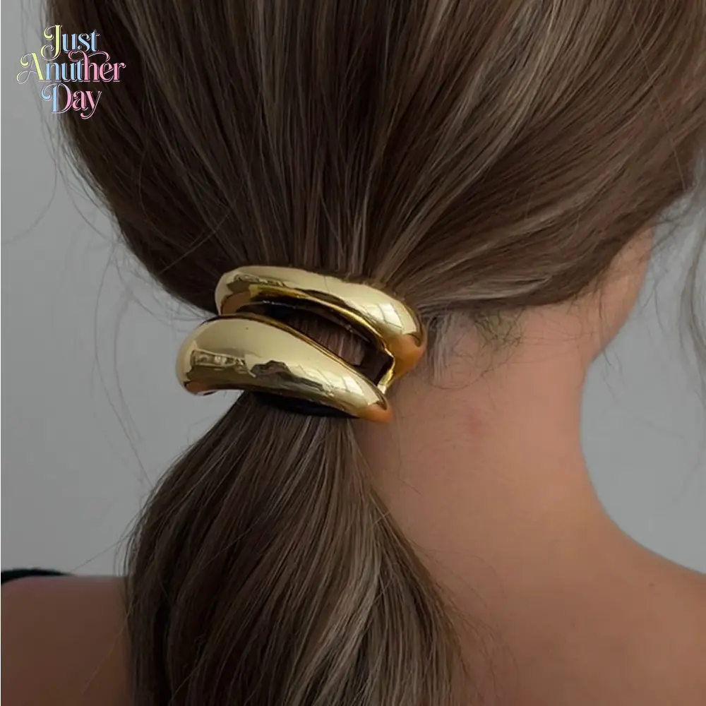 Chunky Gold Metal Ponytail Cuff Minimalist Geometric Hair Tie for Sleek Ponytails Perfect for Elevating Everyday Hairstyles and Office Looks