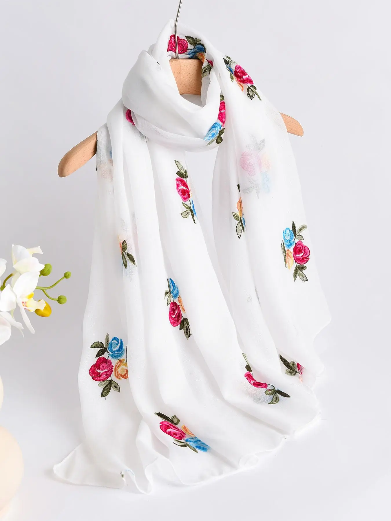 Floral Print Long Scarf, Fashionable Soft Comfortable Shawl for Women, Casual Versatile Scarf for All Seasons, Floral Embroidered Scarf, Fashion Shawl Wrap, Neck Scarves