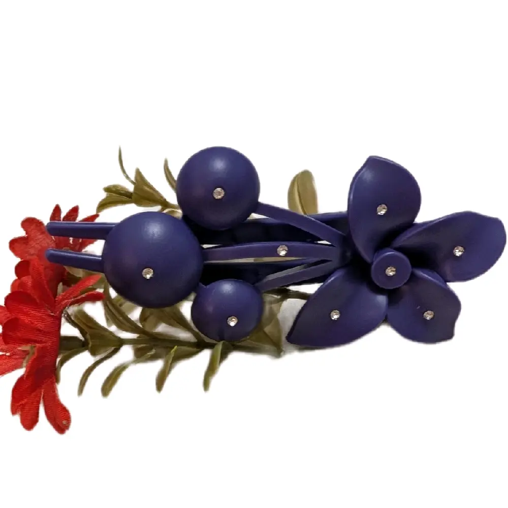 women's hair clips. women's hair clips.