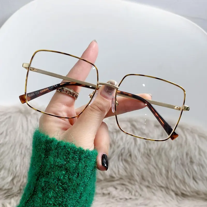 Cute Brown Square Frame Anti-blue Light Eyeglasses, Stylish Square Frames, Trendy Square Frames, Casual Stylish Glasses, Fashion Eyeglasses for Women & Men, Fashion Eyeglasses for Work, Daily Clothing Decor, for Student Daily Use, Square Frame Eyewear