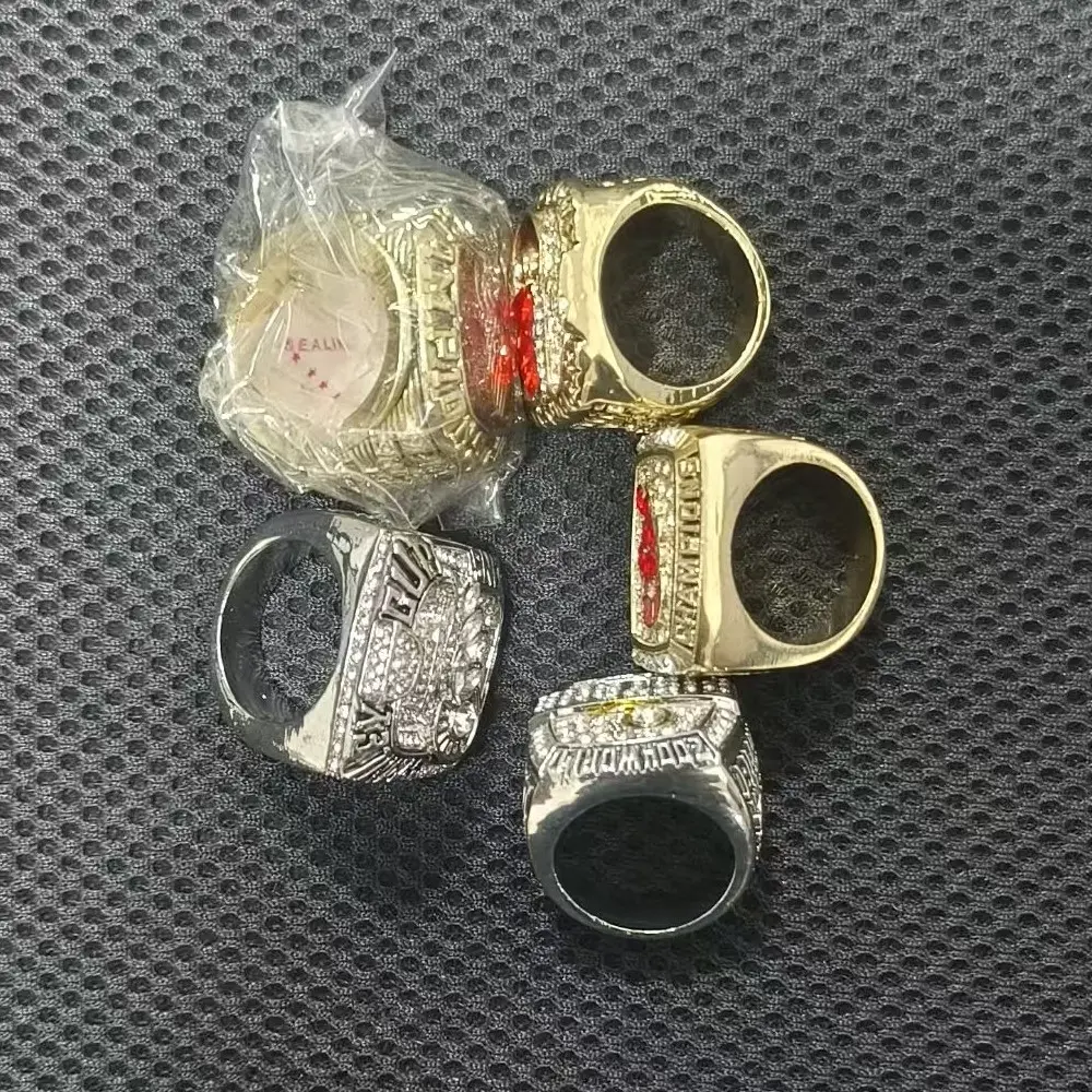 5 ring and box set