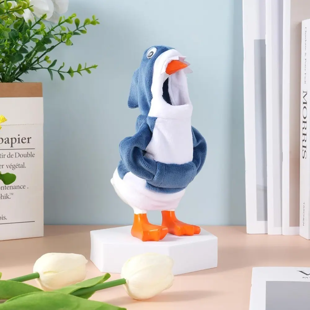 7 Inch Desktop Goose Set, Mini Magnetic Shark Style Decorative Accessories for Desk Decor, Perfect for Office and Home Use Ornaments