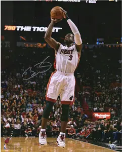 Dwyane Wade Miami Heat Autographed 16" x 20" Shooting in White Photograph - Fanatics Authentic Certified