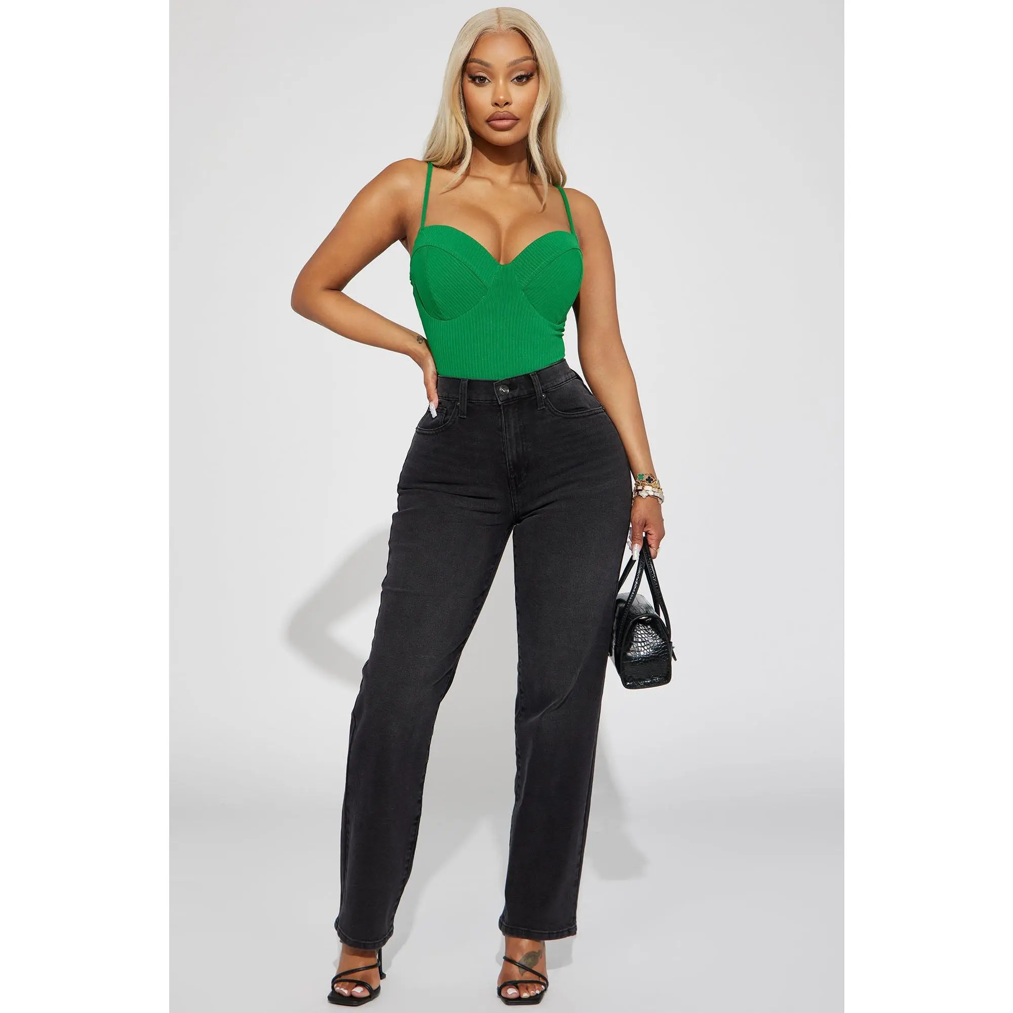 Nova 90s Straight Leg Jeans - Black Wash