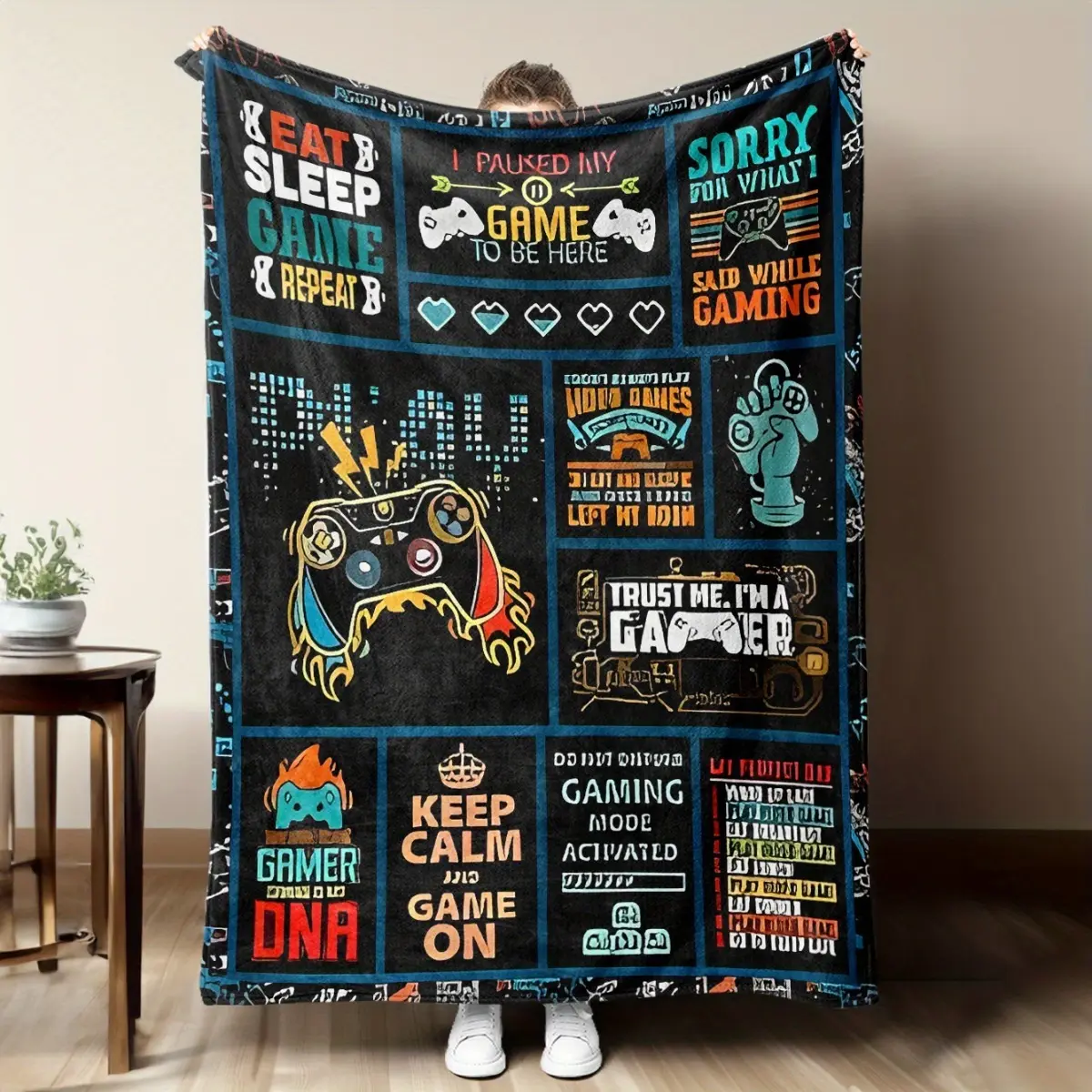 Flannel Blanket - Video Game Theme with Retro Gaming Icons & "Keep Calm & Game on" Design, Soft Warm All-Season Throw for Sofa Bed Office, Ideal Gift for Gamers & Friends, Gamer's Comfort, Playful Design, Comfortable Texture