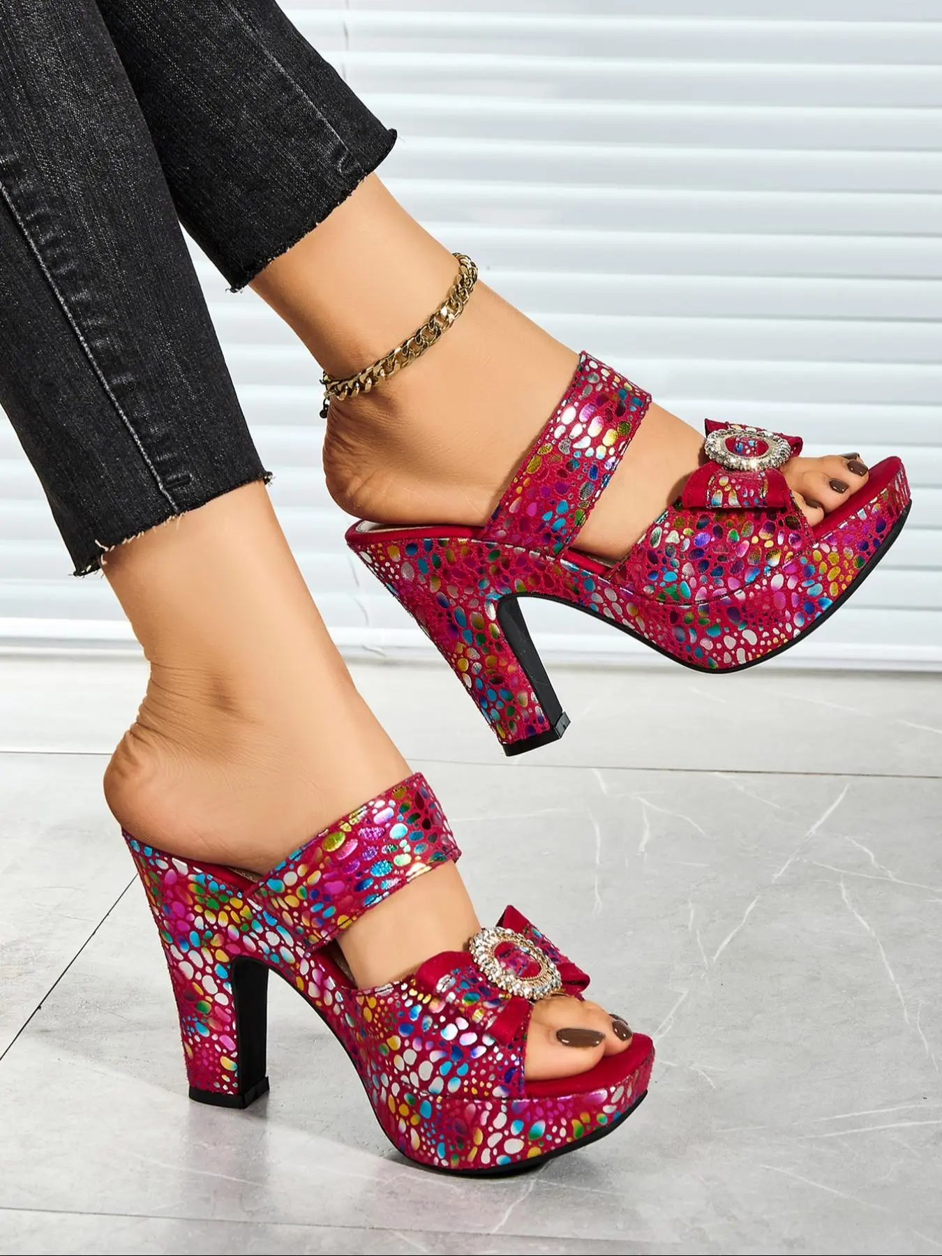Women's Random Pattern Butterfly Decorated Heeled Sandals, Butterfly Embellished Footwear, Square Toe High Heel Sandals for Party, Summer Footwear, Party Shoes