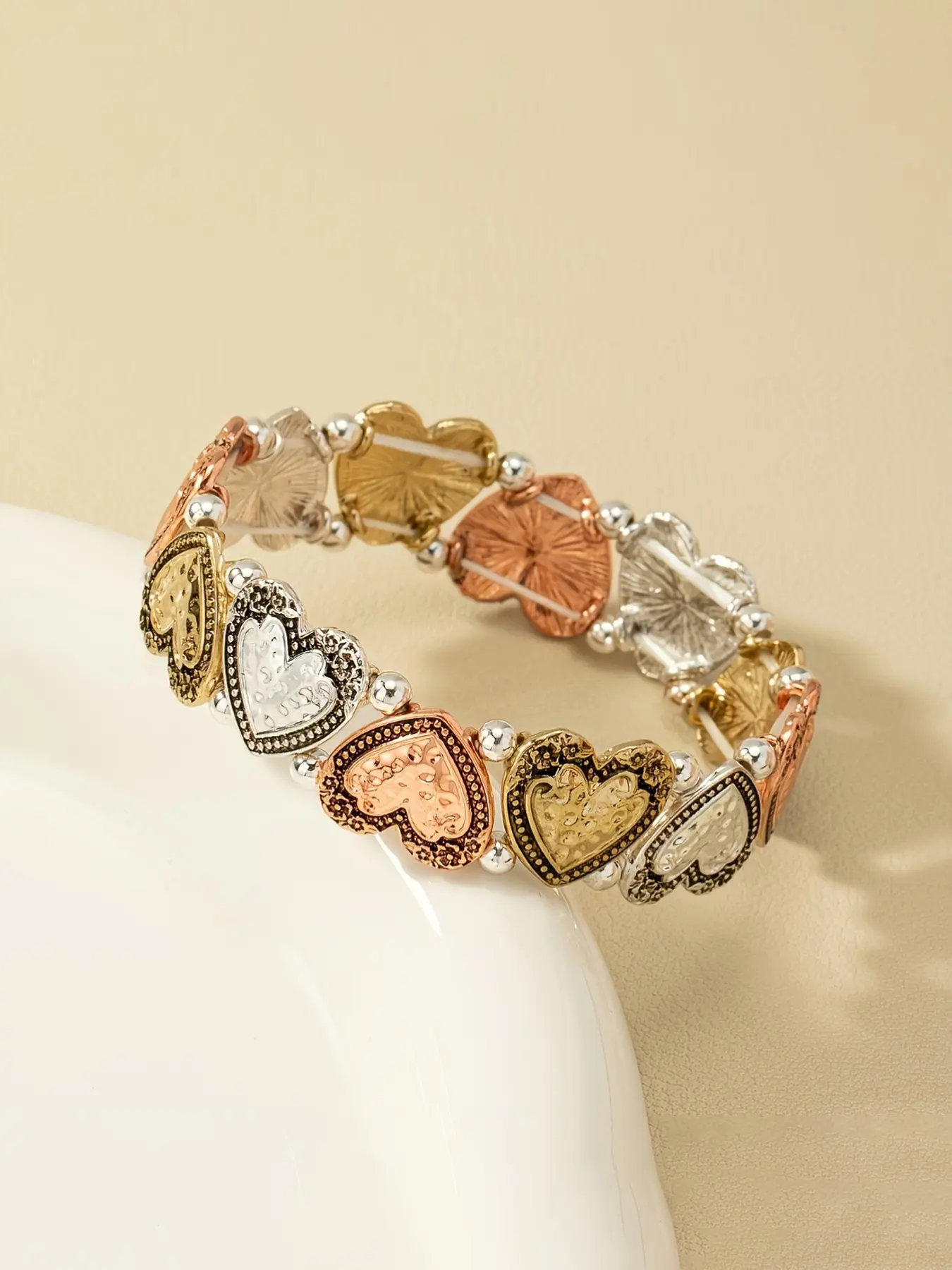 Women's Vintage Bohemian Style Heart Carved Beaded Bracelet, Fashionable Elastic Bangle for Daily Wear & Gifts, Trendy Jewellery Accessories, Heart Shaped Bracelet, Bohemian Bracelets, Boho Style Bangles