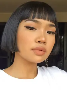 250% Density Bone Straight Bang Wig, 100% Virgin Natural Human Hair Wig, Short Sleek Bob with Micro Bangs, Fashionable Wig for Women, Straight Bob Wigs, Silky Straight Wig