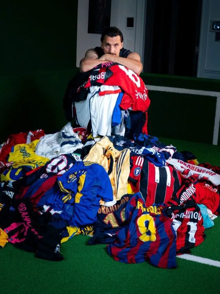 Mystery Jersey  Box | Random Soccer Jersey Football Style Kit Surprise | Men's Sporty Athletic Top (S-XXL)