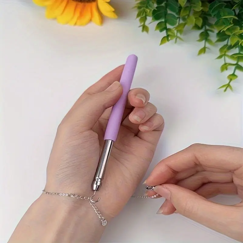 Stainless Steel Bracelet Clasp Aid Tool, Odorless, No Battery Needed, Easy Wear and Remove Jewelry Hook, Fashion Metal Accessory, Modern