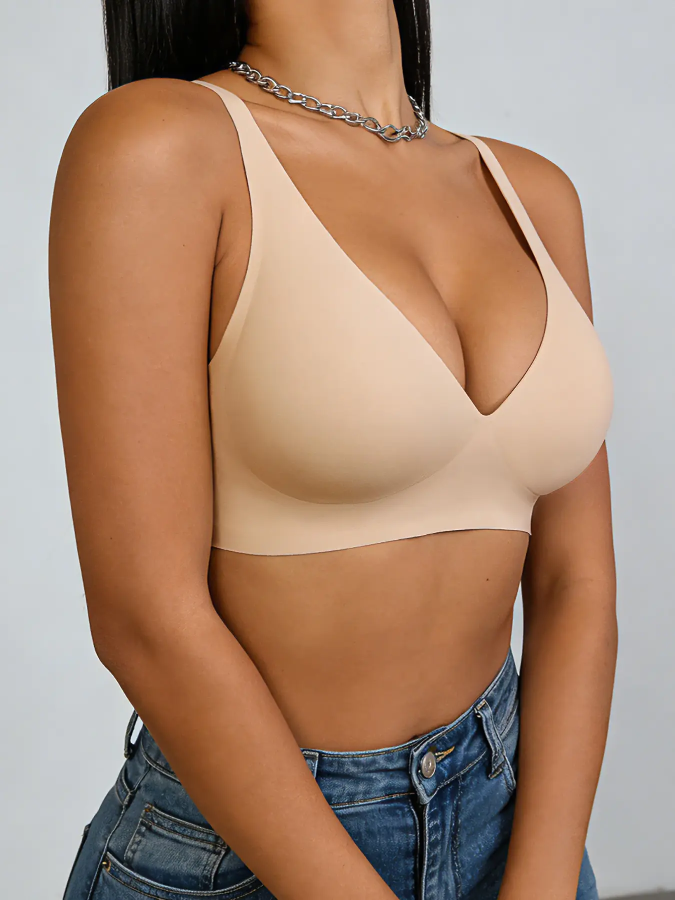 Women's Seamless Sports Bra - 1 Piece, Buttery Soft, Non-Underwire, Full Coverage, Form-Fitting, Sculpting, Lifted, Non-Transparent Lifted Everyday Bras, Fits Up to 40DD, Ideal for Everyday & Sports Wear, Perfect Gift for Women, Sports Bras