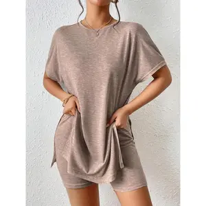 Women's Solid Split Hem Shorts Set, Casual Basic Batwing Sleeve T-shirt & Skinny Shorts, Ladies Summer Clothes for Daily Wear, Womenswear（gift）
