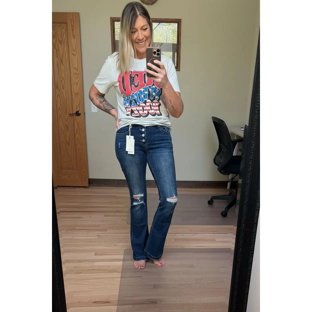 Kan Can USA Mid Rise Distressed Flare Jeans – Dark Wash