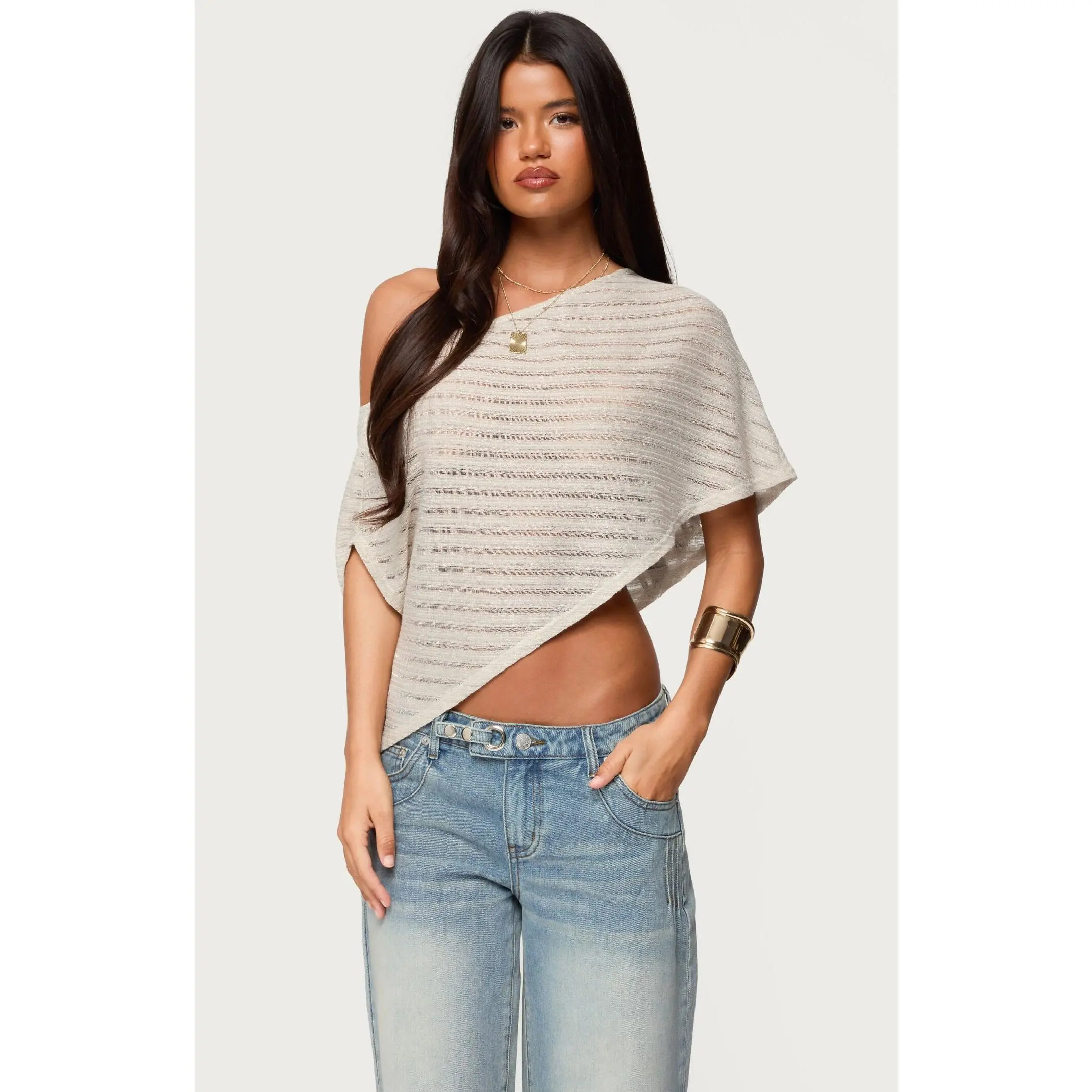Edikted Women's Loma Asymmetric Off Shoulder Knit Poncho