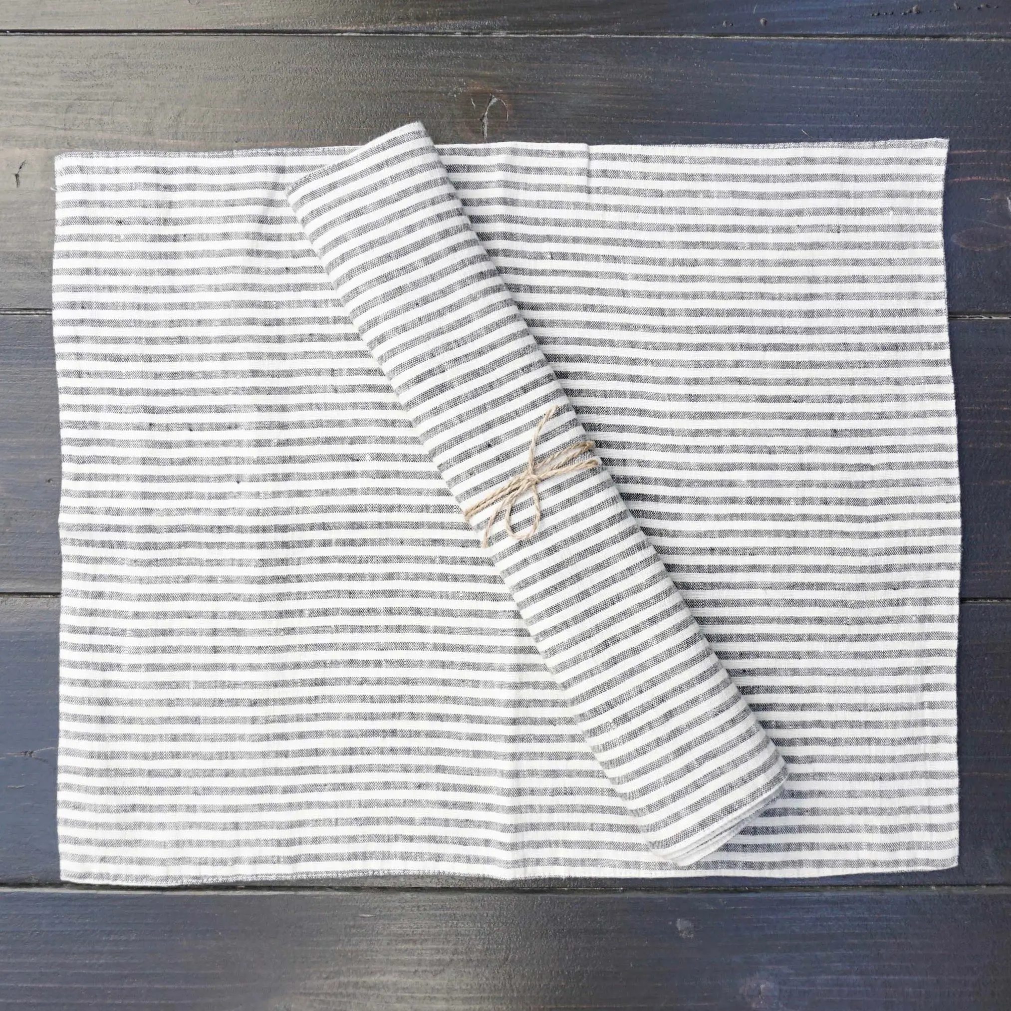 Petras Stripe Linen Placemat