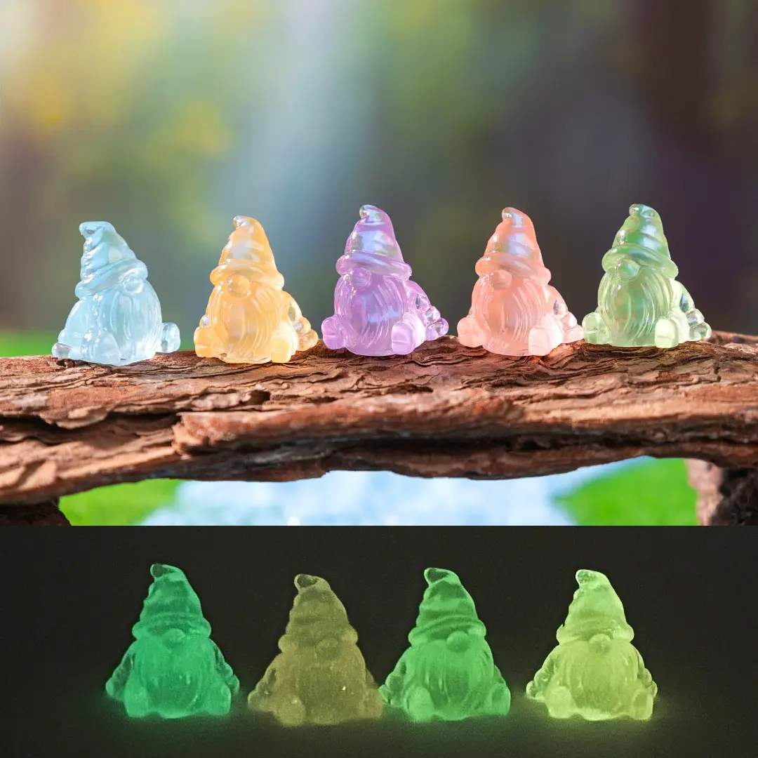 Glow-in-the-dark gnome figurines, cute DIY decorations and accessories, miniature Christmas landscape ornaments, Christmas decorations and gifts.