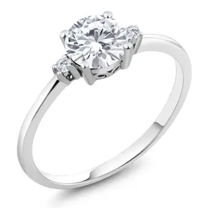 Gem Stone King 10K White Gold Moissanite and Lab Grown Diamond Solitaire Engagement Ring For Women (0.83 Cttw, Round 6MM, Gemstone Birthstone)