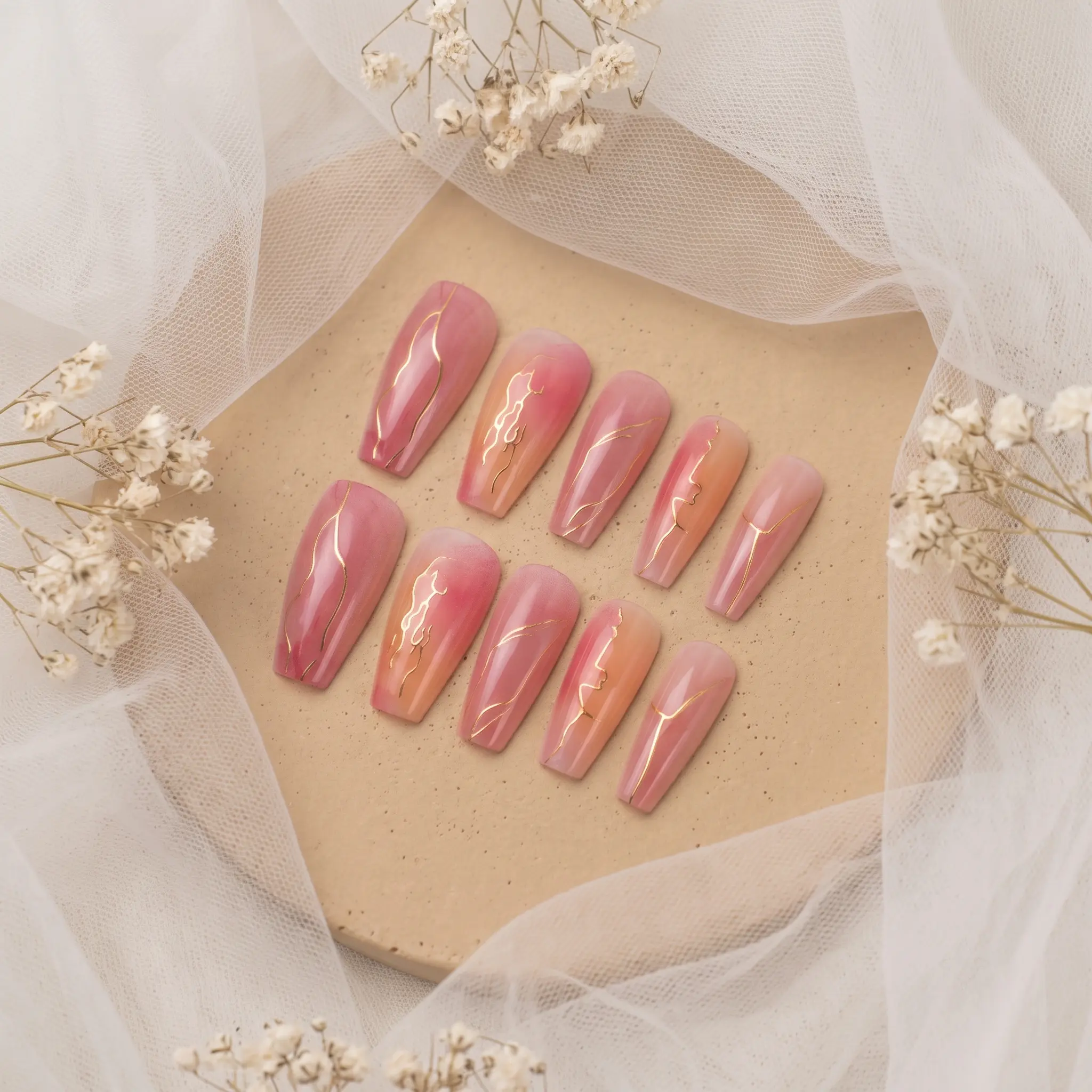 Zatvios Pink Watercolor Ombre Coffin Press-On Nails - Bridal Neutral Glamorous Design with Gold Foil Accents, Abstract Curve Lines, 24-Piece Reusable Multi-Pack Nail Art Decorations