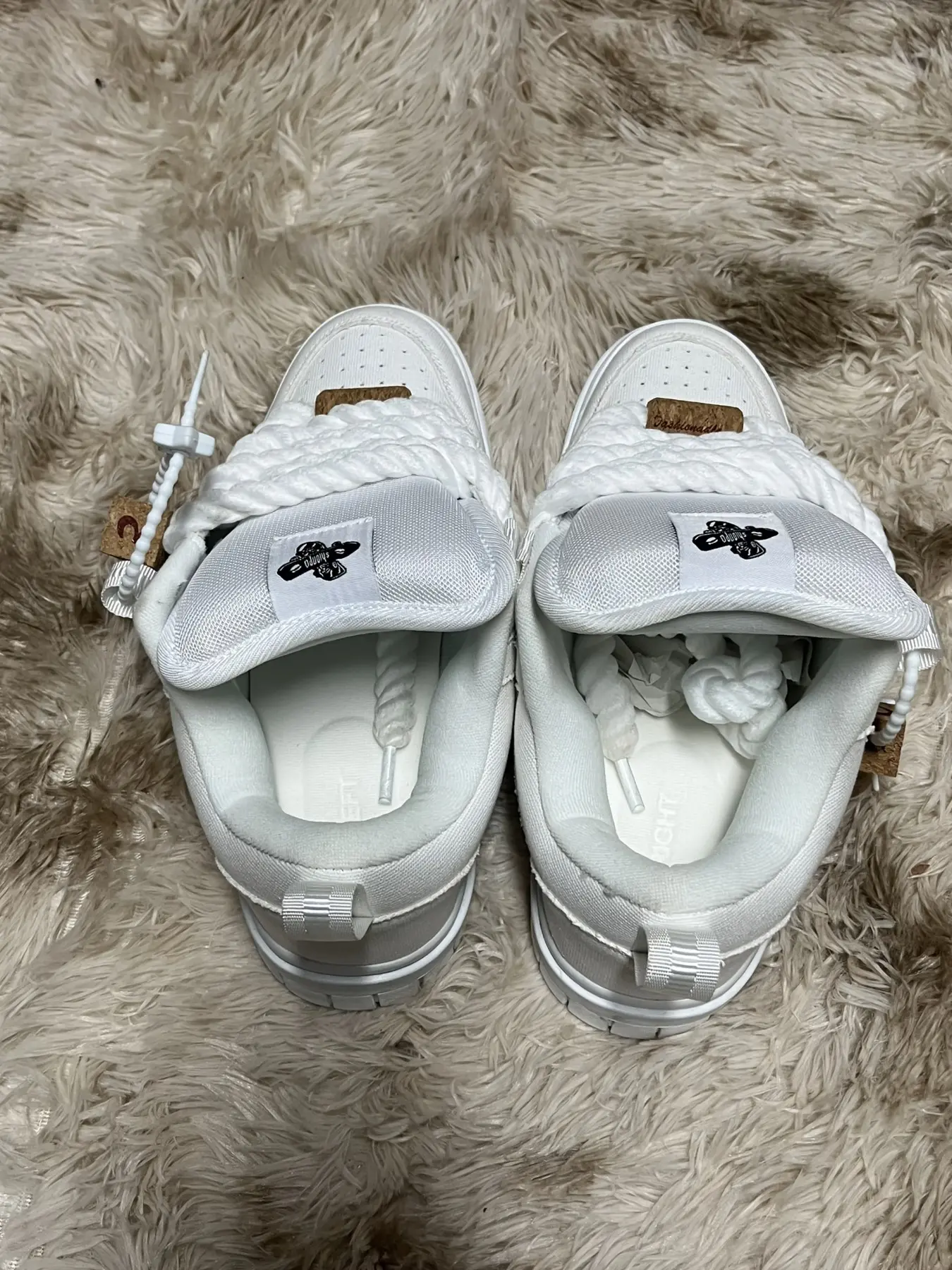New Thick Tongue Bread Shoes for Men, Casual Training Sneakers, All Seasons Thick Soled Sneakers, Walking Shoes, Large Size Sports Skateboard Shoes, Stylish Sneakers, Footwear Sneakers
