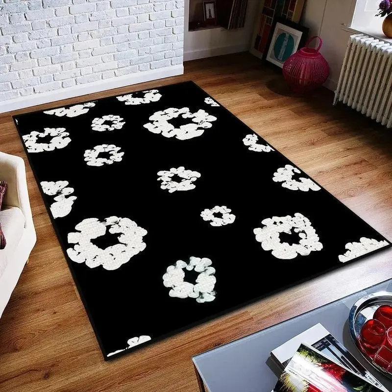 Handmade Tufted Denim Decorative Rug - Black & White Floral Pattern, Small T-Tears, Anti-Slip Base, Indoor Home Decoration Mat, Graphic Pattern Area Rug for Living Room, Entrance Area, Floral Pattern Rug