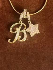 Elegant Sweet 26 Letter Oxidized Zircon Star Pendant Necklace, Alphabet Necklace, High-End Jewelry Gift for Mother's Day & Birthdays, Personalized Present
