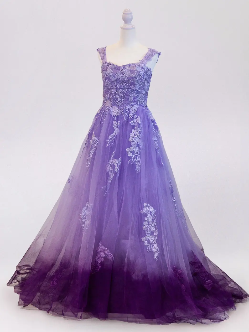 Lavender Mist Gown - Unique Ombré Effect Design with Dark Purple Dip Dye Hem for Special Occasions Size 12 Sleeveless Tulle & Lace Hand Painted Wedding Day Fits