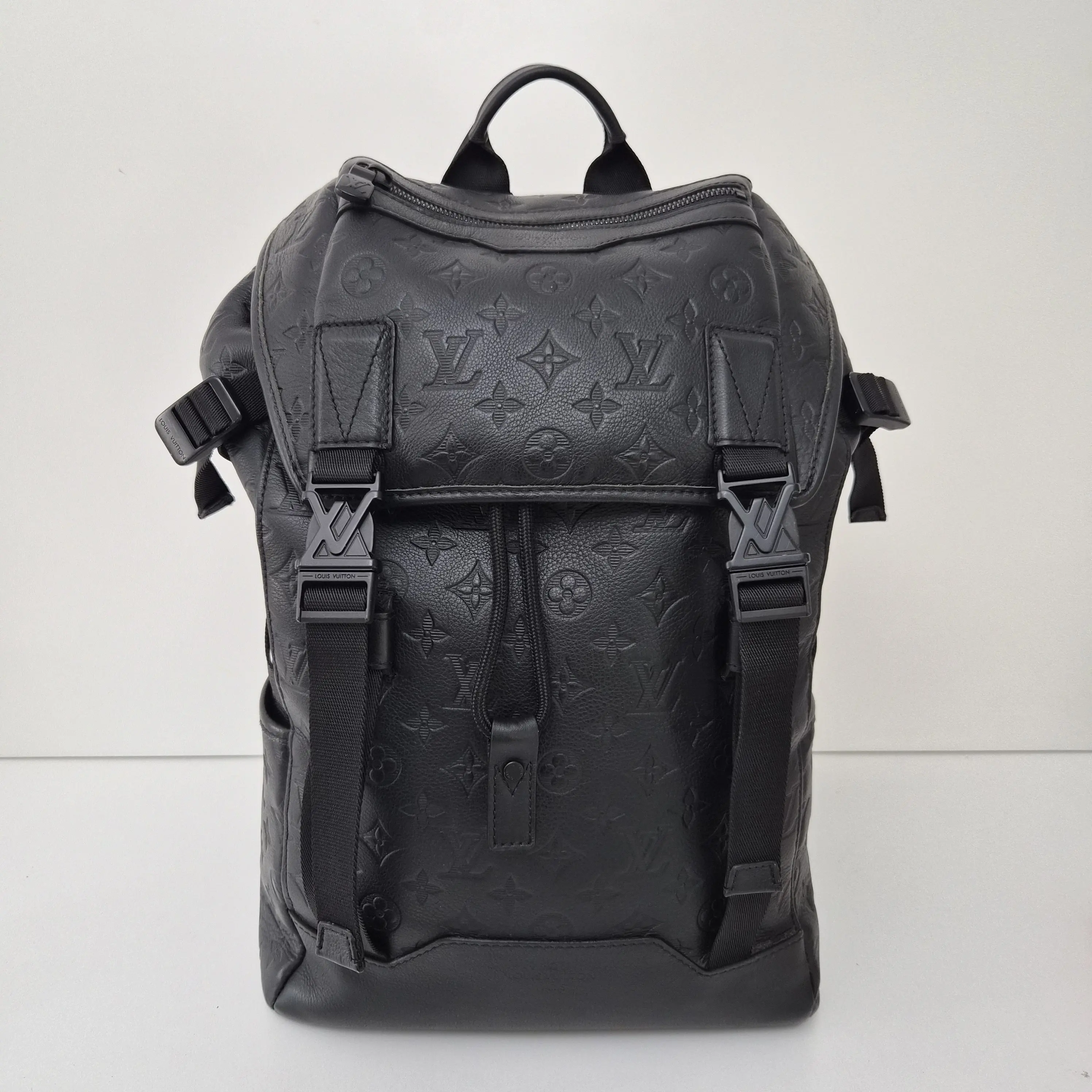 Pre-owned Louis Vuitton leather Backpacks Calfskin Monogram Shadow Getaway Backpack Black