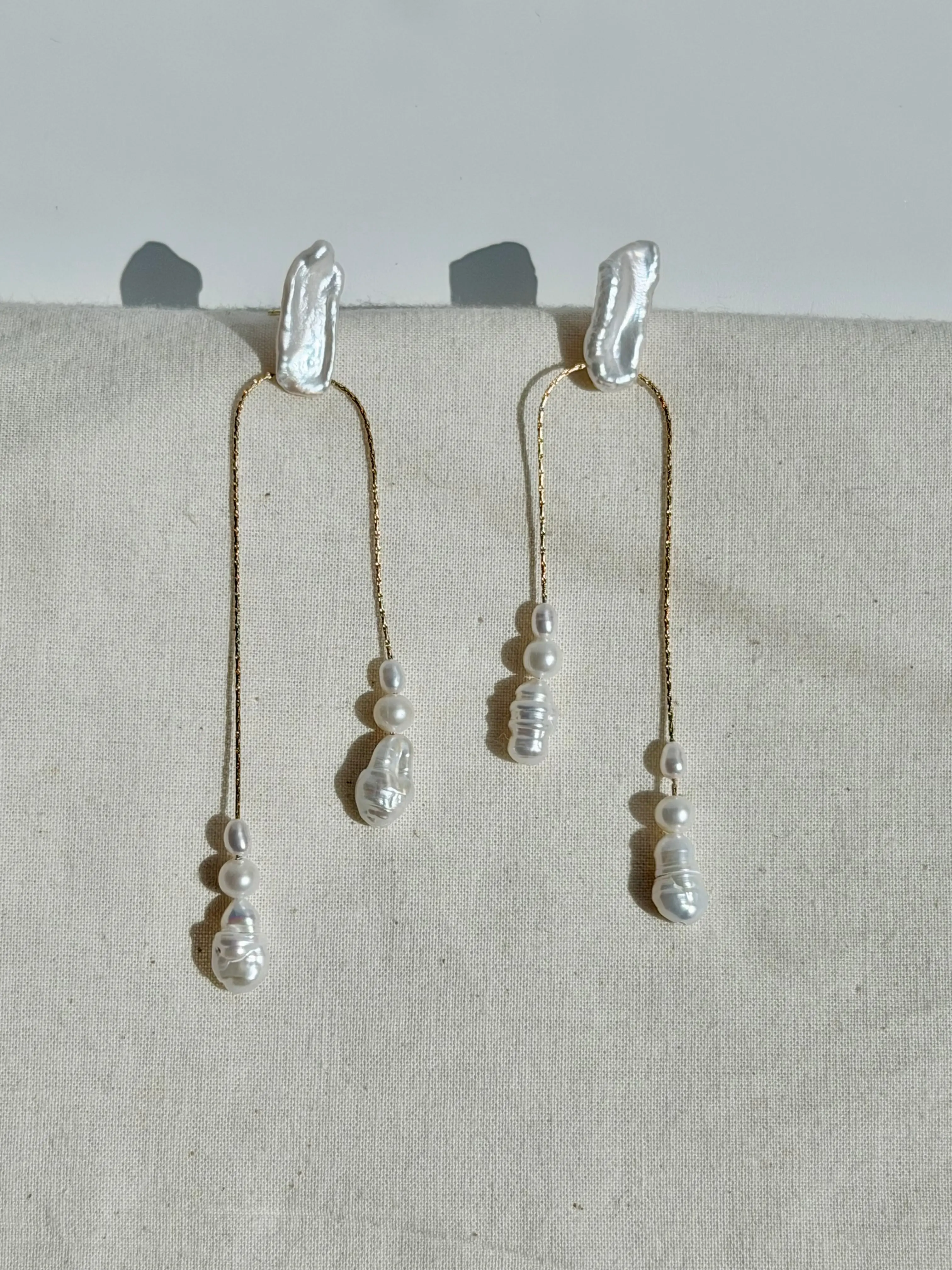 ÉTHERA Adjustable Baroque Pearl Earrings