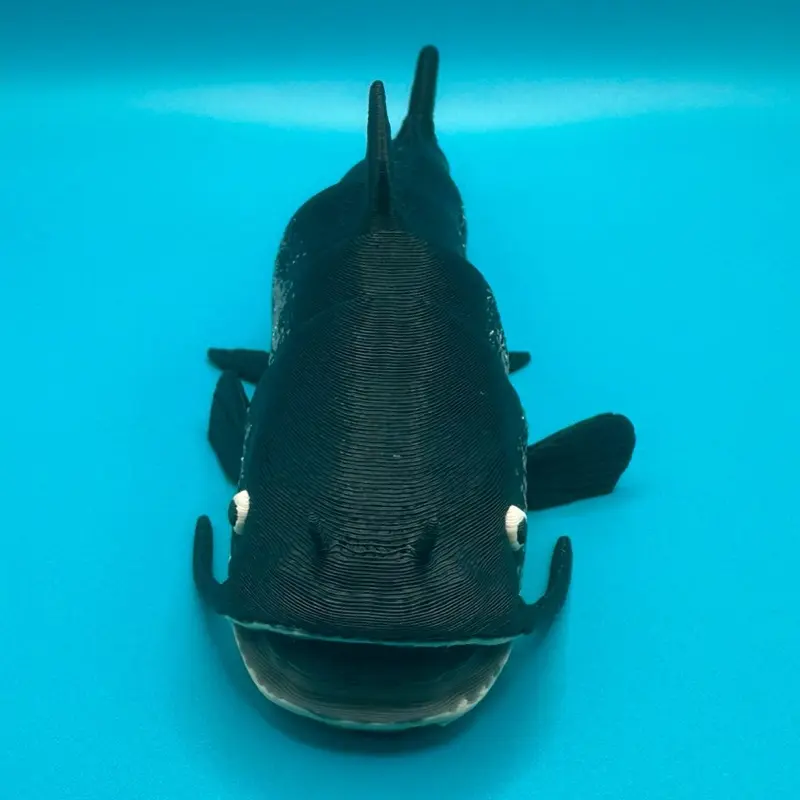 3D Printed Articulated Catfish, Flexible Desk Decor, Collectible Figurine for Animal Enthusiasts
