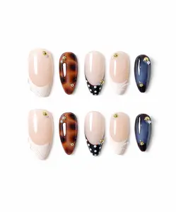 Press on nails