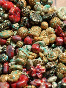 Vintage Baroque Beads, 1.06 Oz (about 30g), Hole-Drilled for DIY Jewelry Making, Mixed Colors Random, Butterfly Heart Flower Shapes