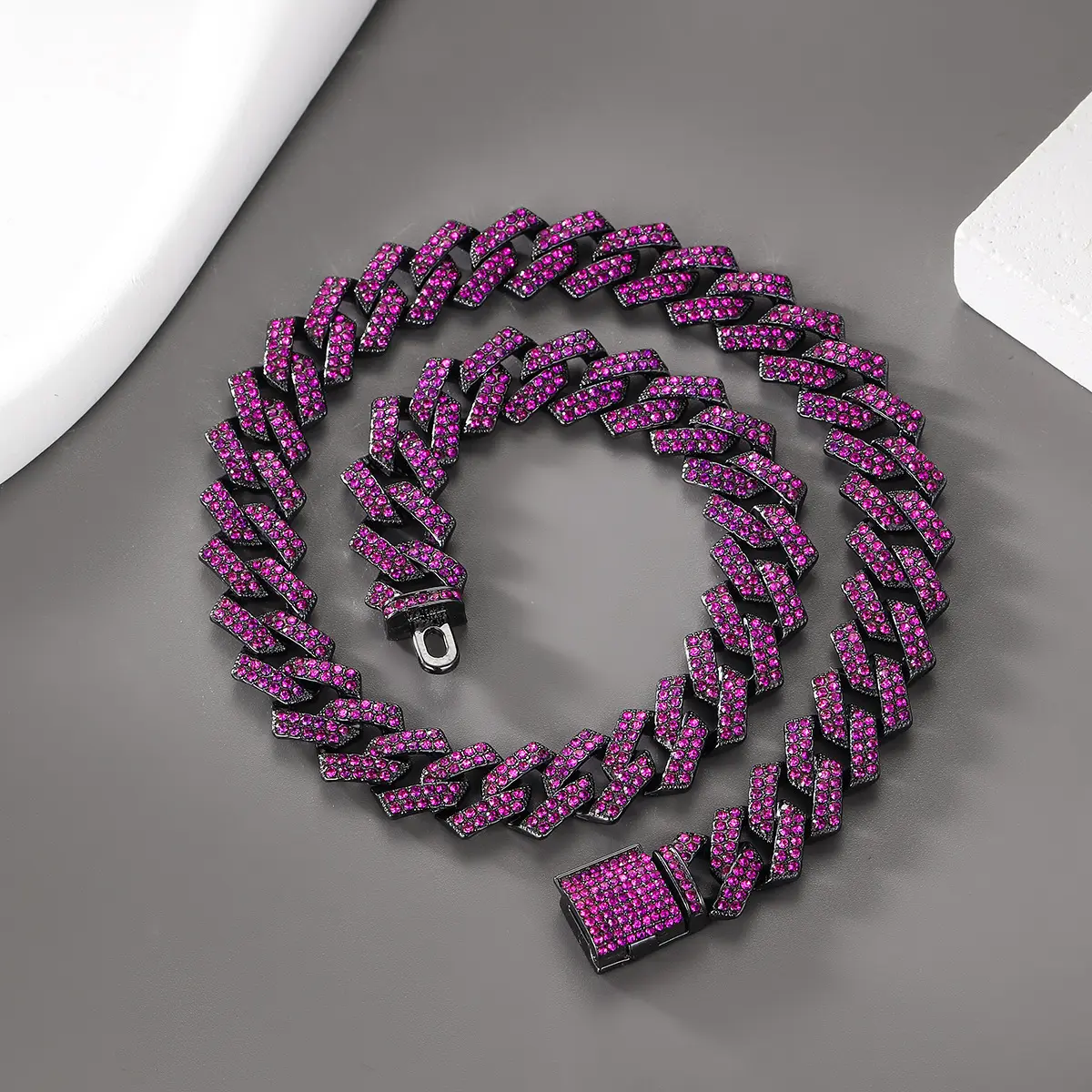Gun dark purple chain