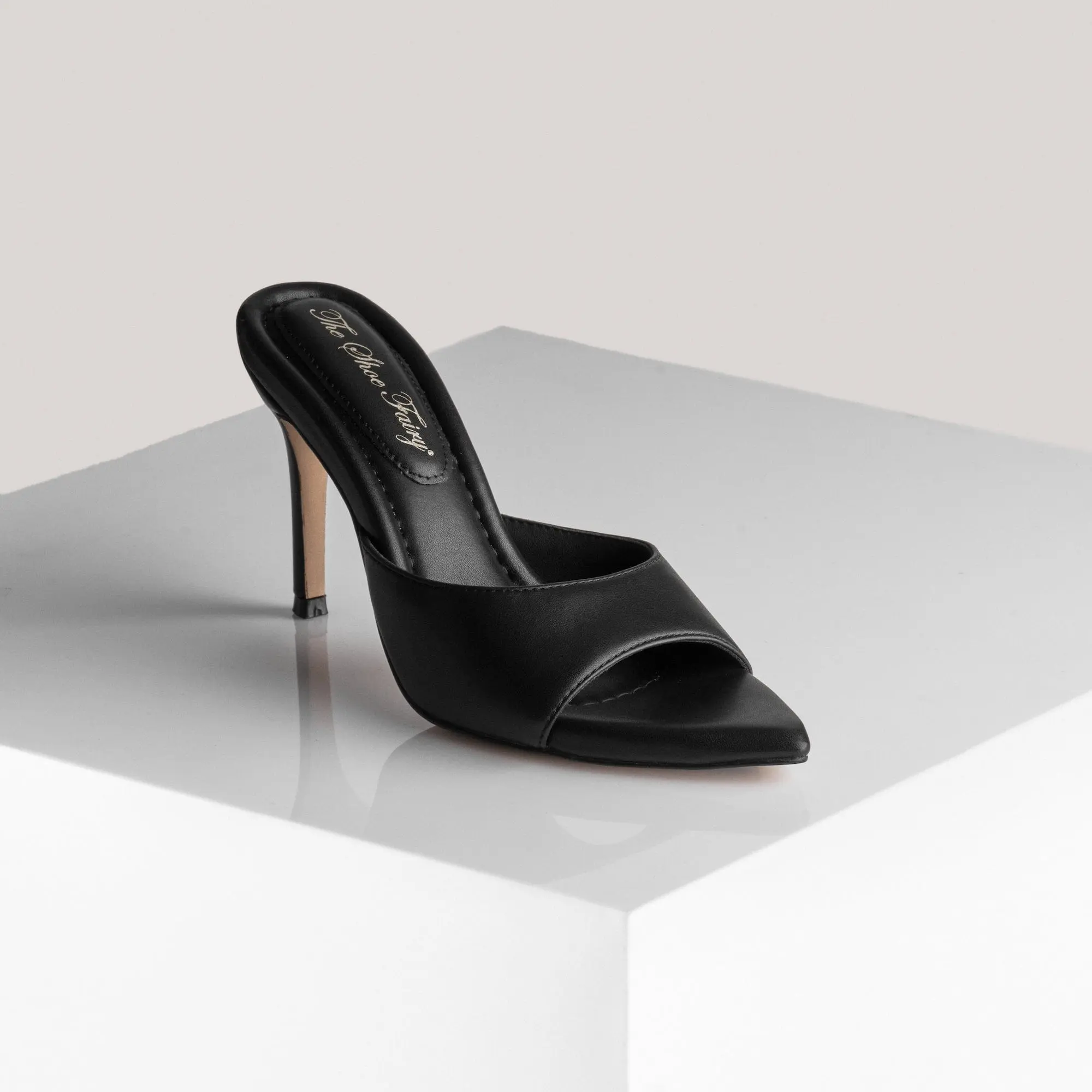 On Point Black pointed toe 4" heel On Point Black pointed toe 4" heel