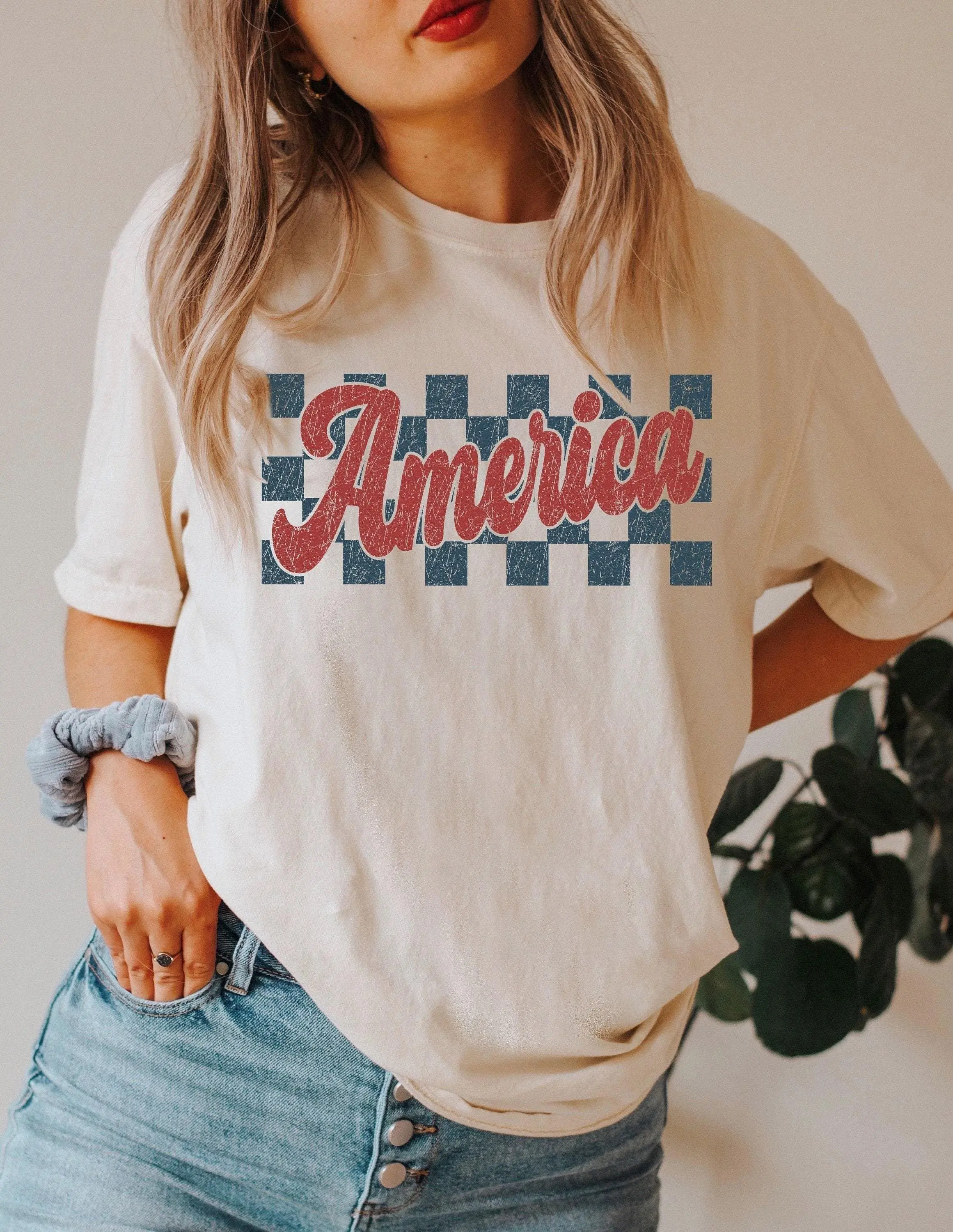 Comfort Colors Checkered Retro USA T-Shirt, Patriotic American Flag Graphic Tee, 4th of July Independence Day Apparel, Memorial Day Celebration Outfit, Red White and Blue Vintage Americana Shirt for Women & Men
